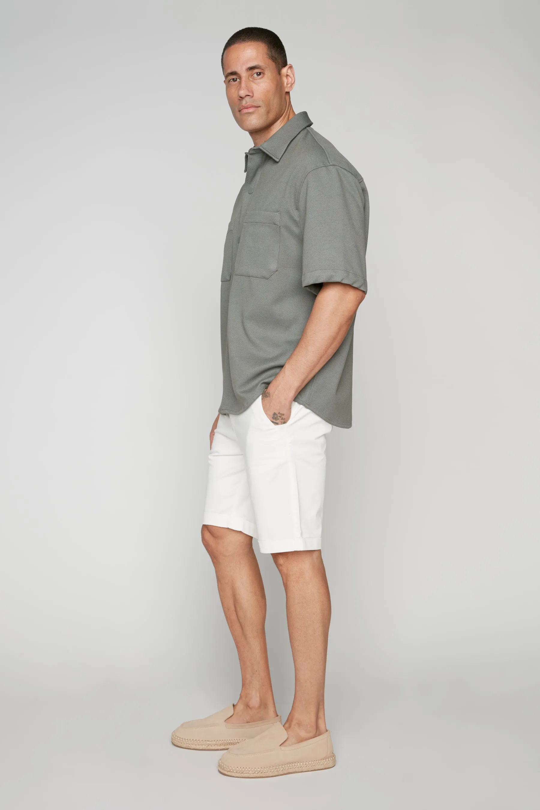 BILLY - Elastic Waist Roll Up Shorts - Off White